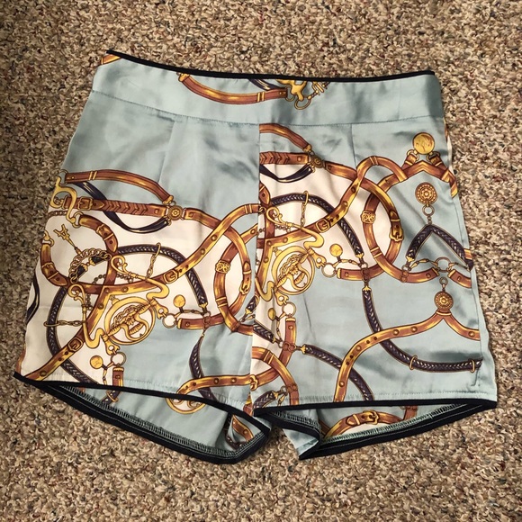 Pants - Elegant Chain Print High Waist Shorts